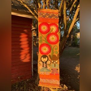 1970s Vintage Huichol Mexican Yarn Art Handwoven Straw Wall Scroll Floral Family